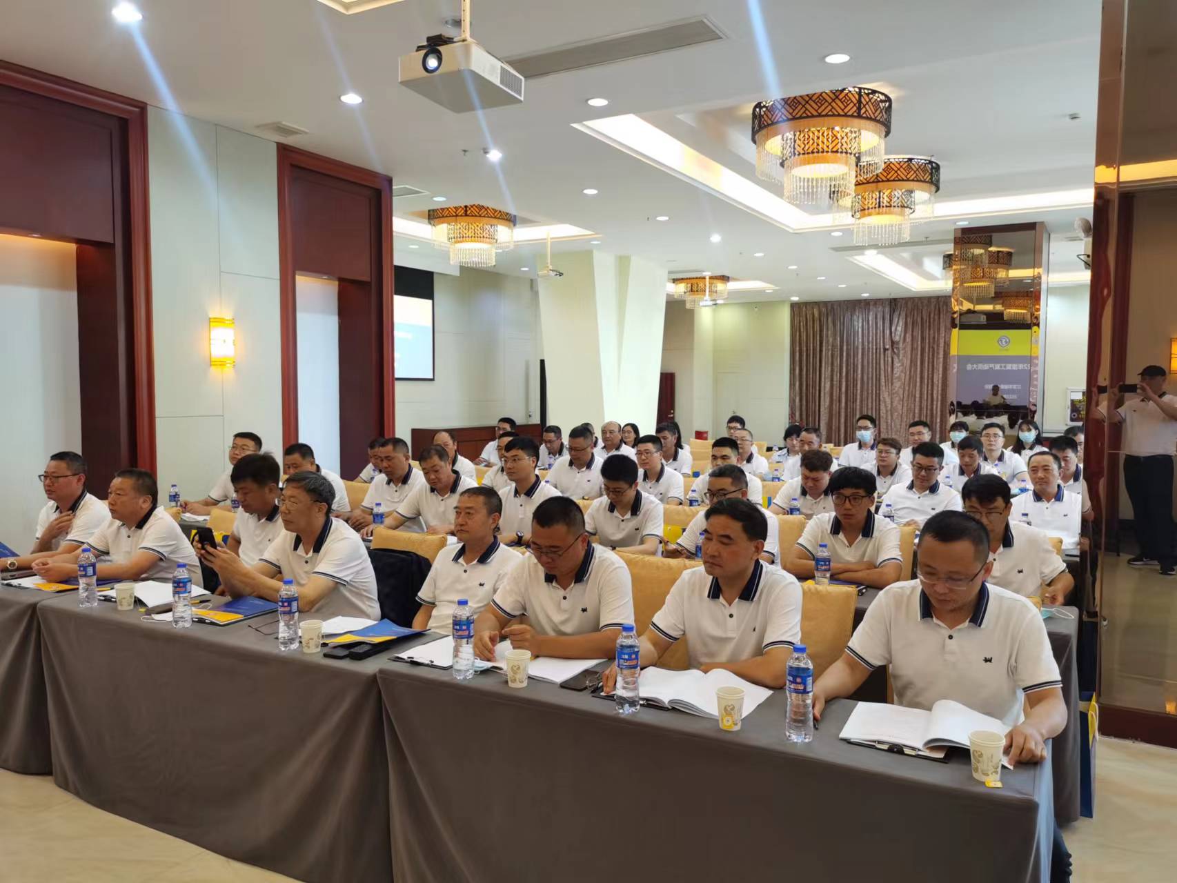 会场图片 (2).jpg